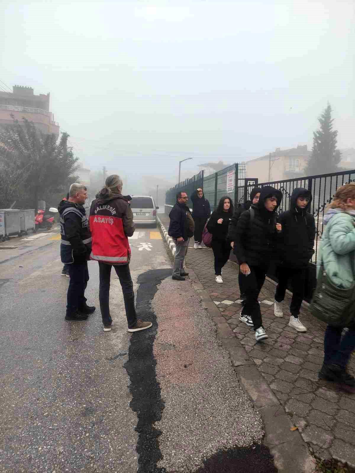 Balıkesir\'de Gençlerin Güvenliği İçin Denetim Gerçekleştirildi