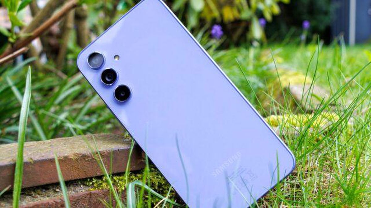 Samsung Galaxy A55, 25W hızlı şarjı destekleyecek