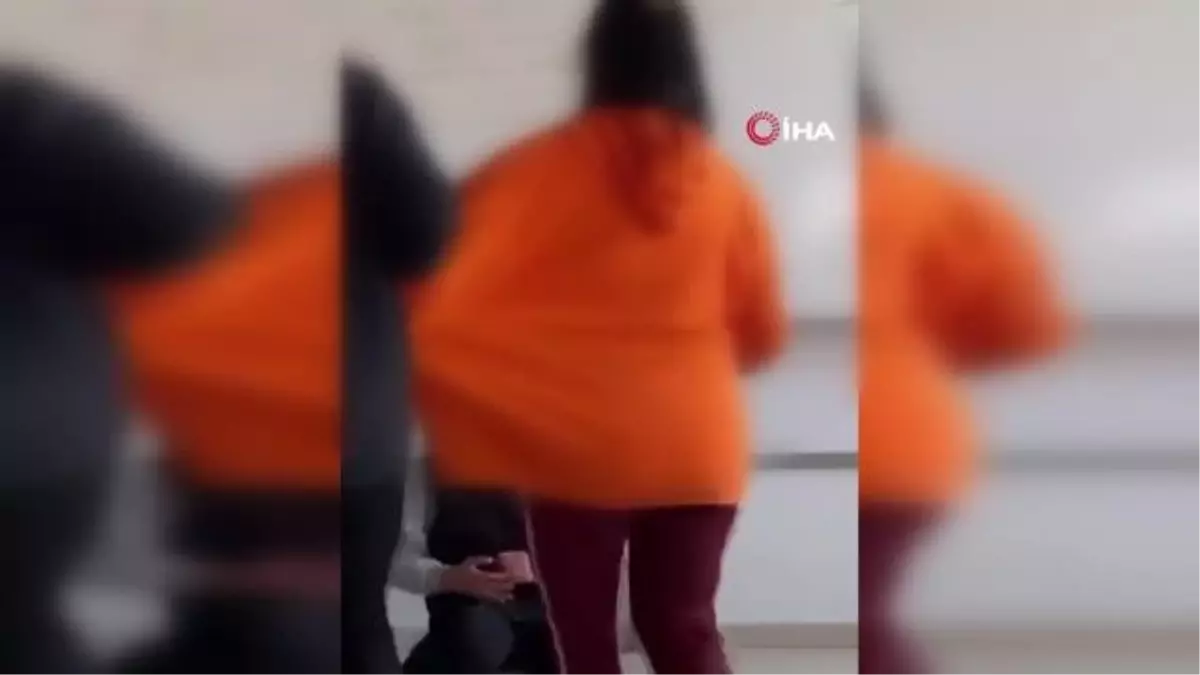 Sınıfta şiddet kamerada: Genç kızı böyle darp ettiler