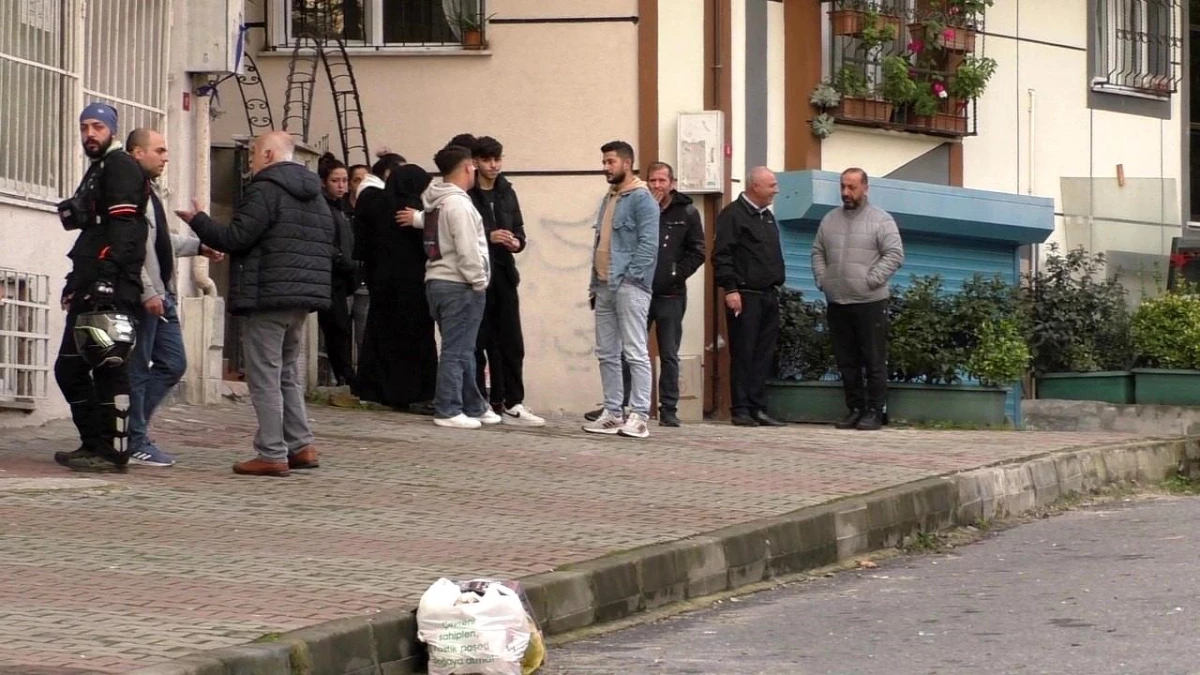 Sultangazide Boşanma Tartışması Kanlı Bitti: Adam Eşini Vurdu, Üvey ...