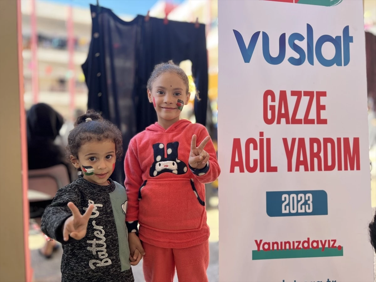 Vuslat Derneği, Gazze\'deki çocuklar için etkinlik düzenledi