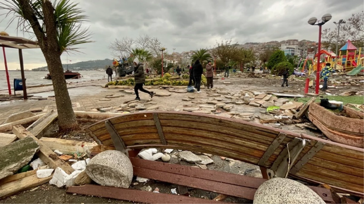 Heyelan ve selin vurduğu Zonguldak\'ın Karadeniz Ereğli ilçesi afet bölgesi ilan edildi