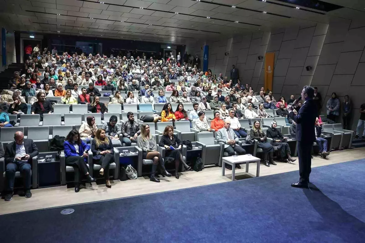 Başakşehir Belediyesi Kariyer Sempozyumu düzenledi