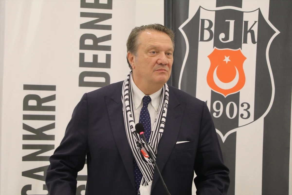 Beşiktaş Kulübü Başkan Adayı Hasan Arat: Beşiktaşlıların oyu kimsenin tekelinde değildir
