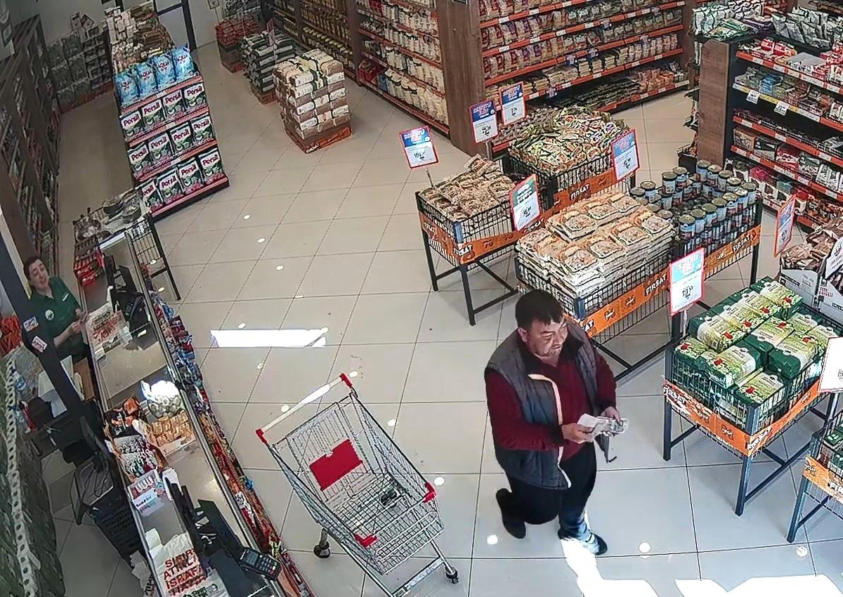 Bursa\'da Marketlerde Bozuk Paraları Dolandıran Şahıs Tutuklandı