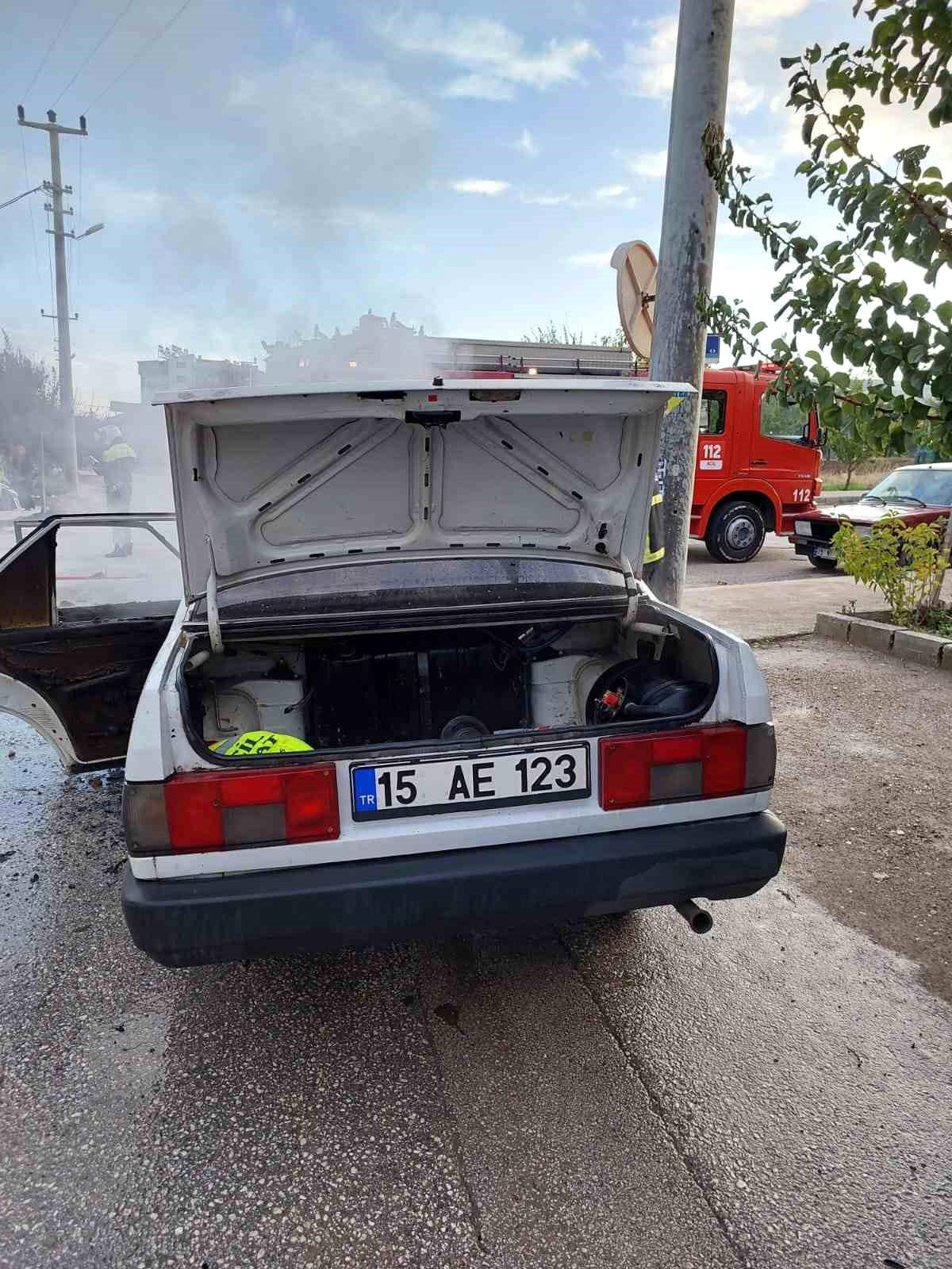 Burdur\'da Otomobil Alevlere Teslim Oldu