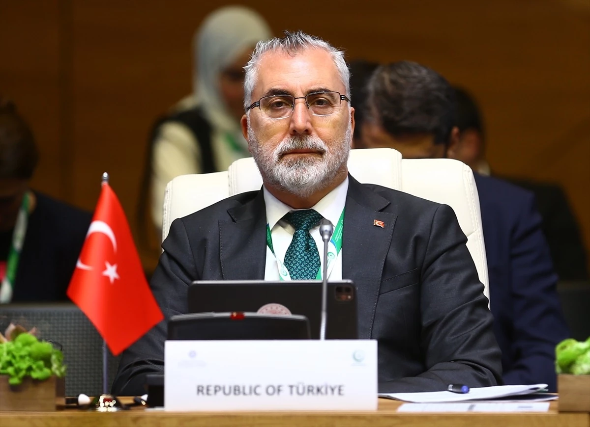 Çalışma ve Sosyal Güvenlik Bakanı Işıkhan, İİT 5. Çalışma Bakanları Toplantısı\'nda konuştu Açıklaması