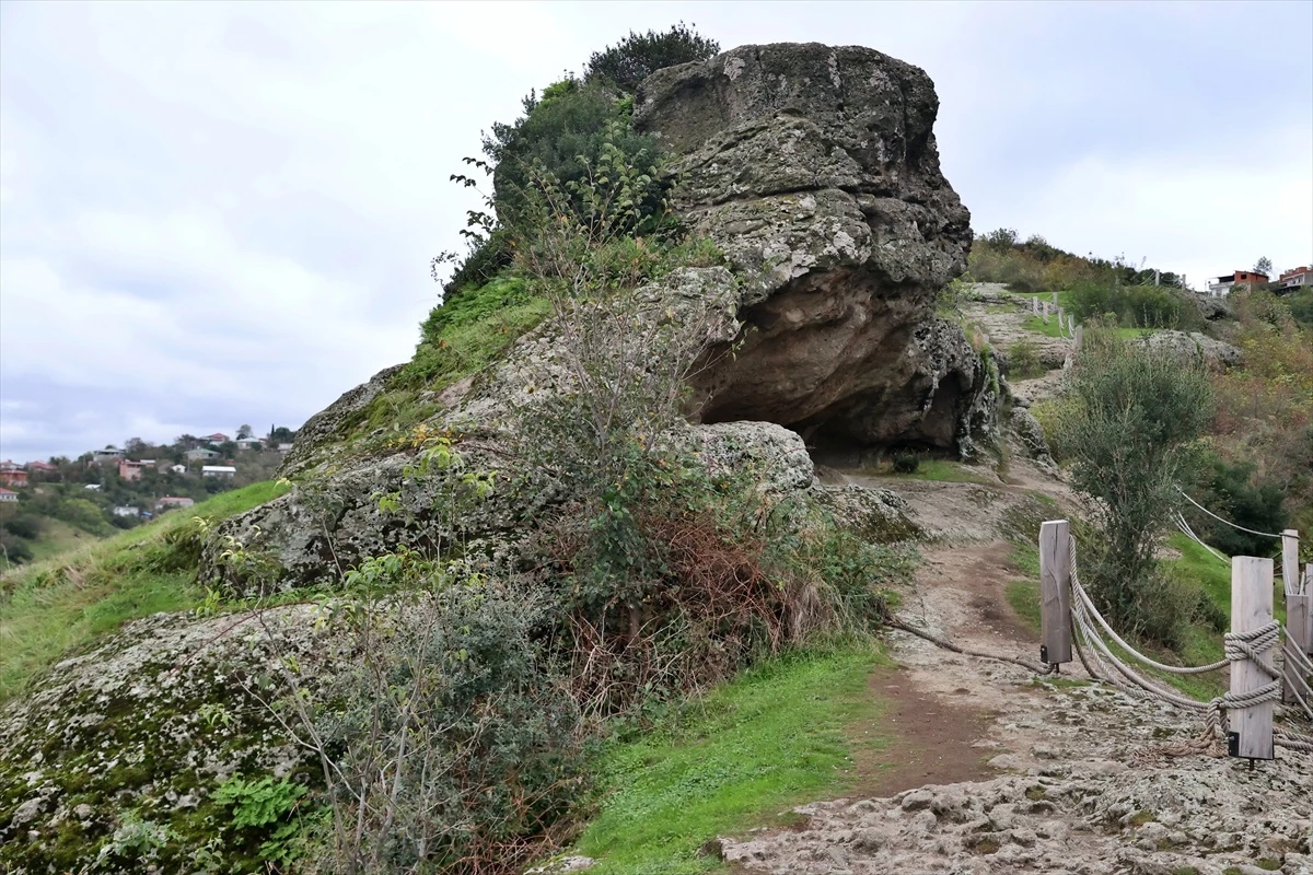 Tekkeköy Mağaraları Arkeoloji Vadisi\'ni Geçen Yıl 300 Bin Kişi Ziyaret Etti