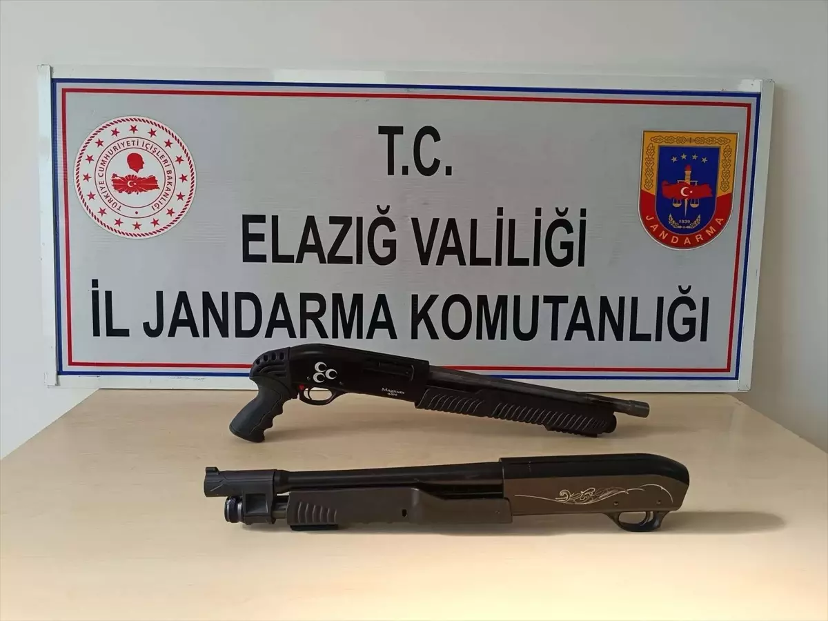 Elazığ\'da çay ocağına silahlı saldırı: 3 şüpheli tutuklandı