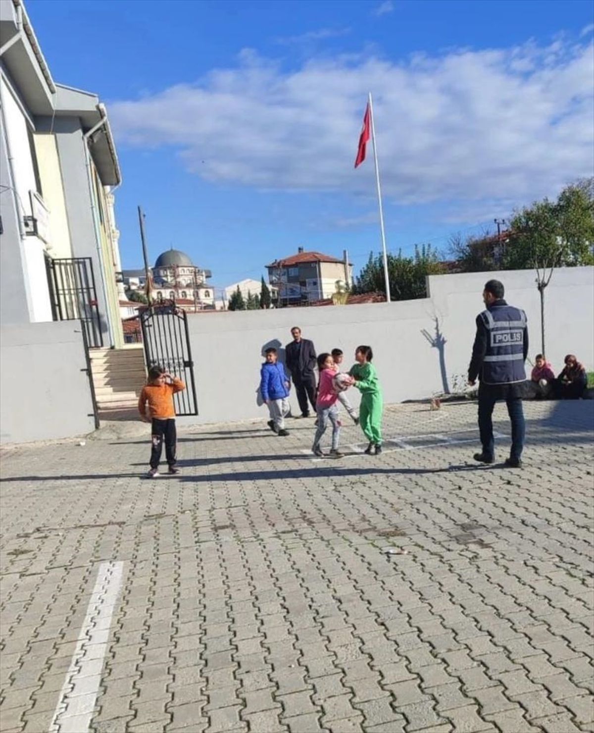 Kırklareli\'nde Okul Çevrelerinde Denetim Gerçekleştirildi