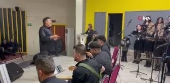Koroya giren anneden kızına unutulmayacak Öğretmenler Günü sürprizi