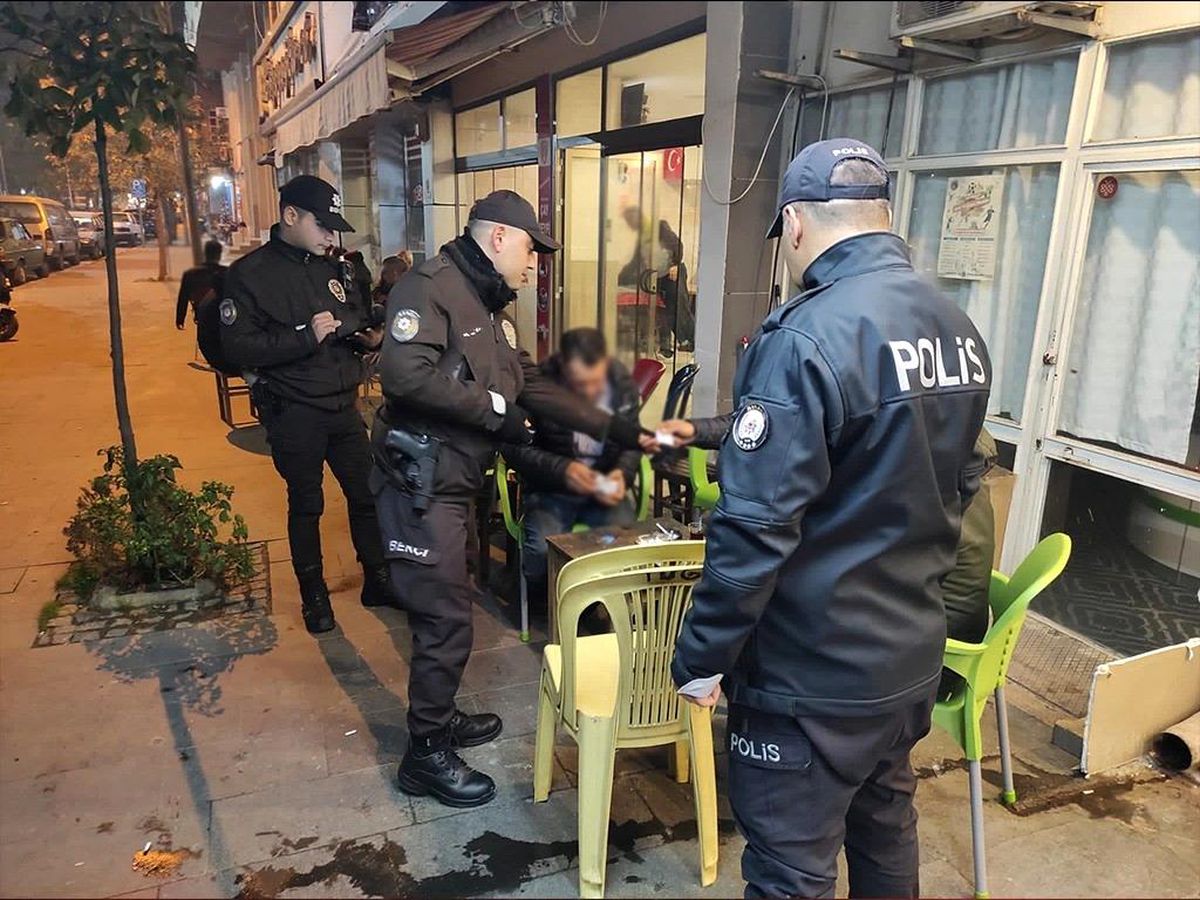 Manisa\'da Huzur Güven Uygulaması: 7 Şahıs Yakalandı, 5 Şahsa Adli İşlem Başlatıldı