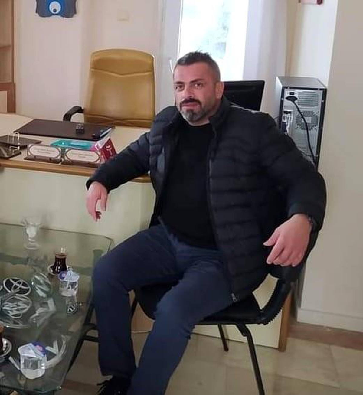 Musalla Gücü Spor Kulübü Başkanının cenaze töreninde davul, zurna ve trampet çalındı