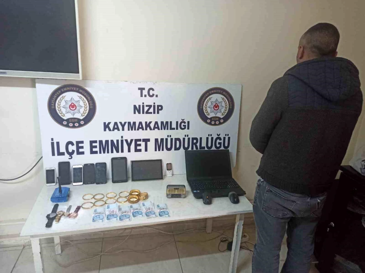 Gaziantep\'te Hırsızlık Yapan Şüpheli Yakalandı