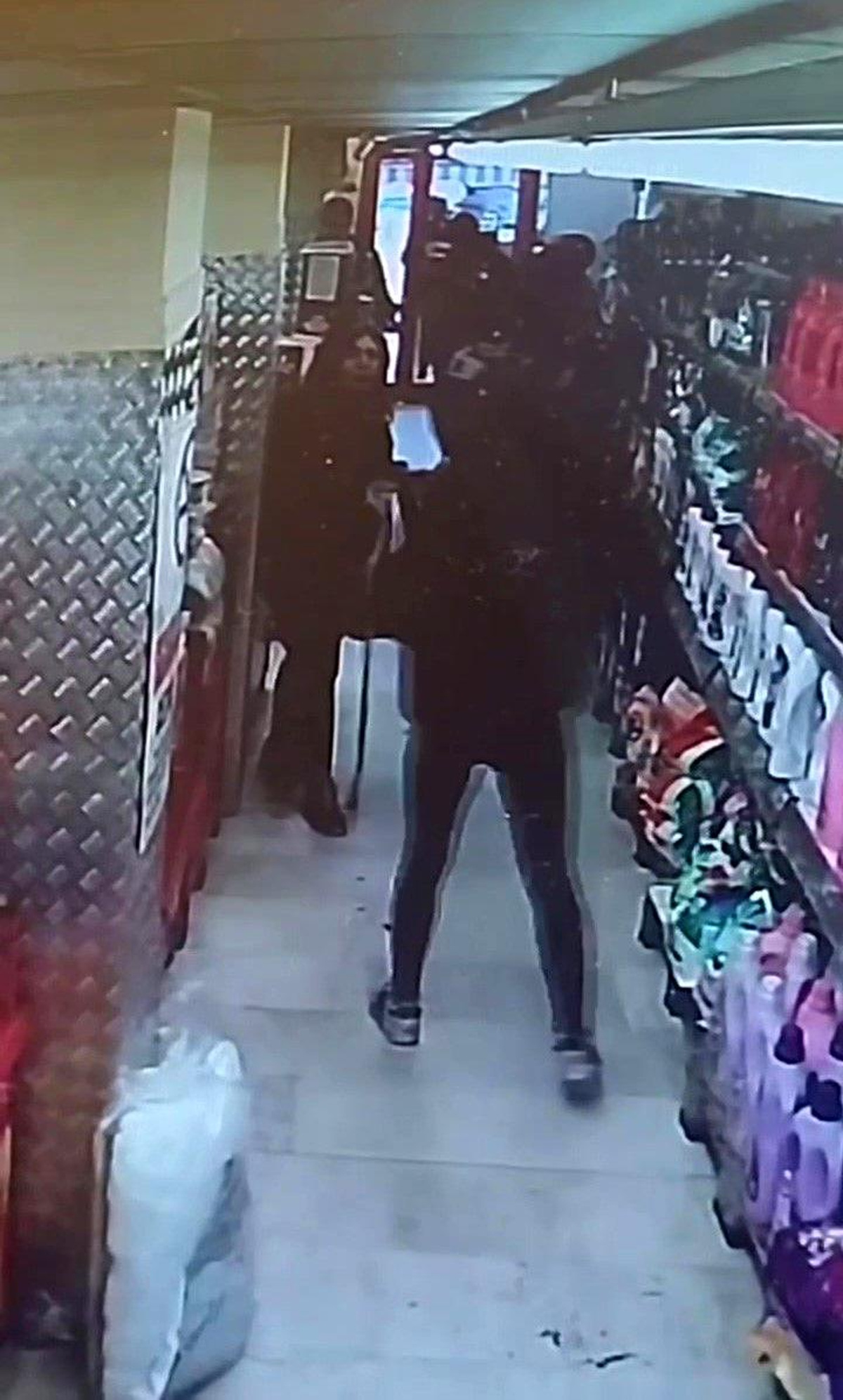 Pendik\'te Markette Ürün Fiyatı Tartışması Kavgaya Dönüştü