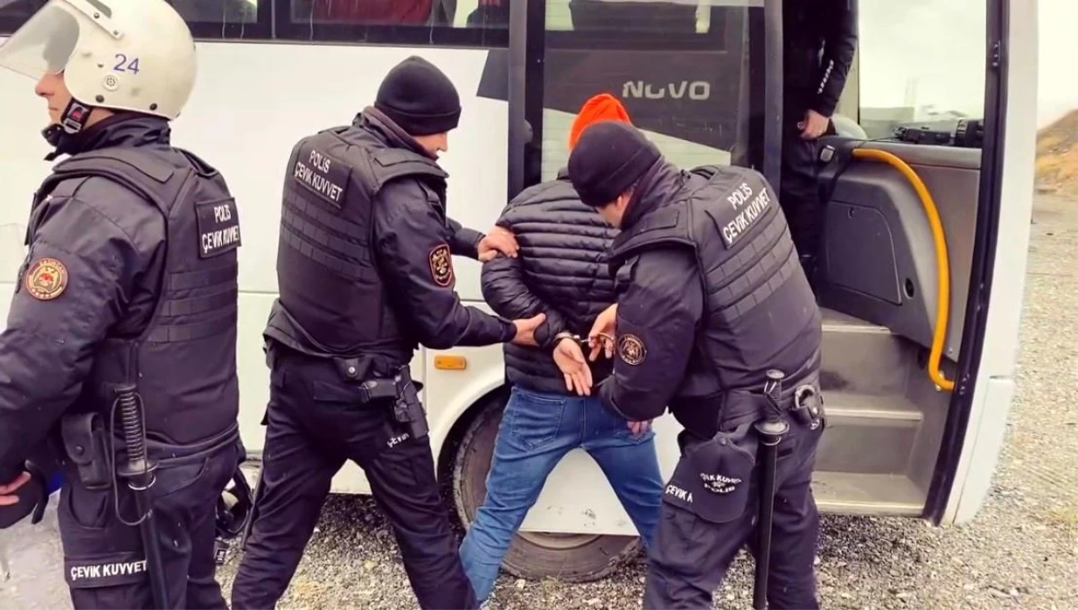 Erzincan\'da Çevik Kuvvet Şube Müdürlüğü Tatbikatı Gerçekleştirildi