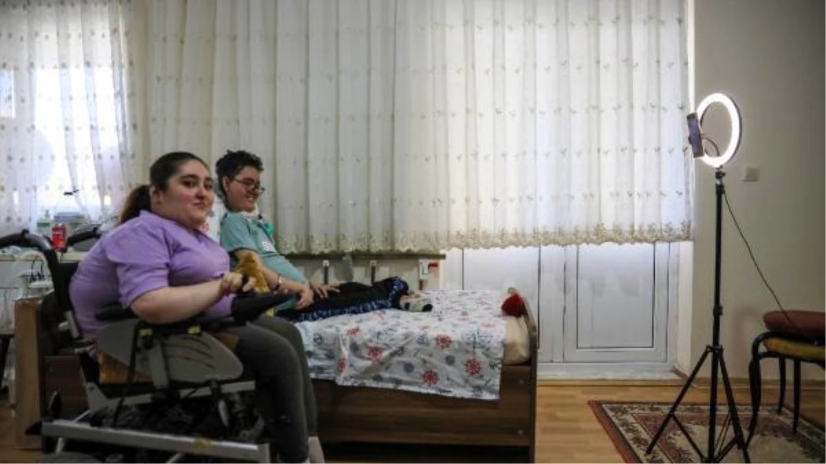 SMA Hastası Kardeşler Mizah Videolarıyla Yaşama Tutunuyor