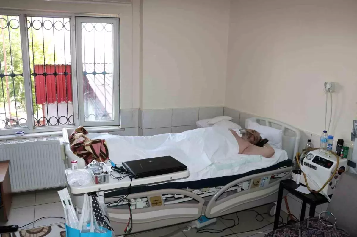 Trafik kazası sonucu felç olan \'yatan adam\' hayatını kaybetti