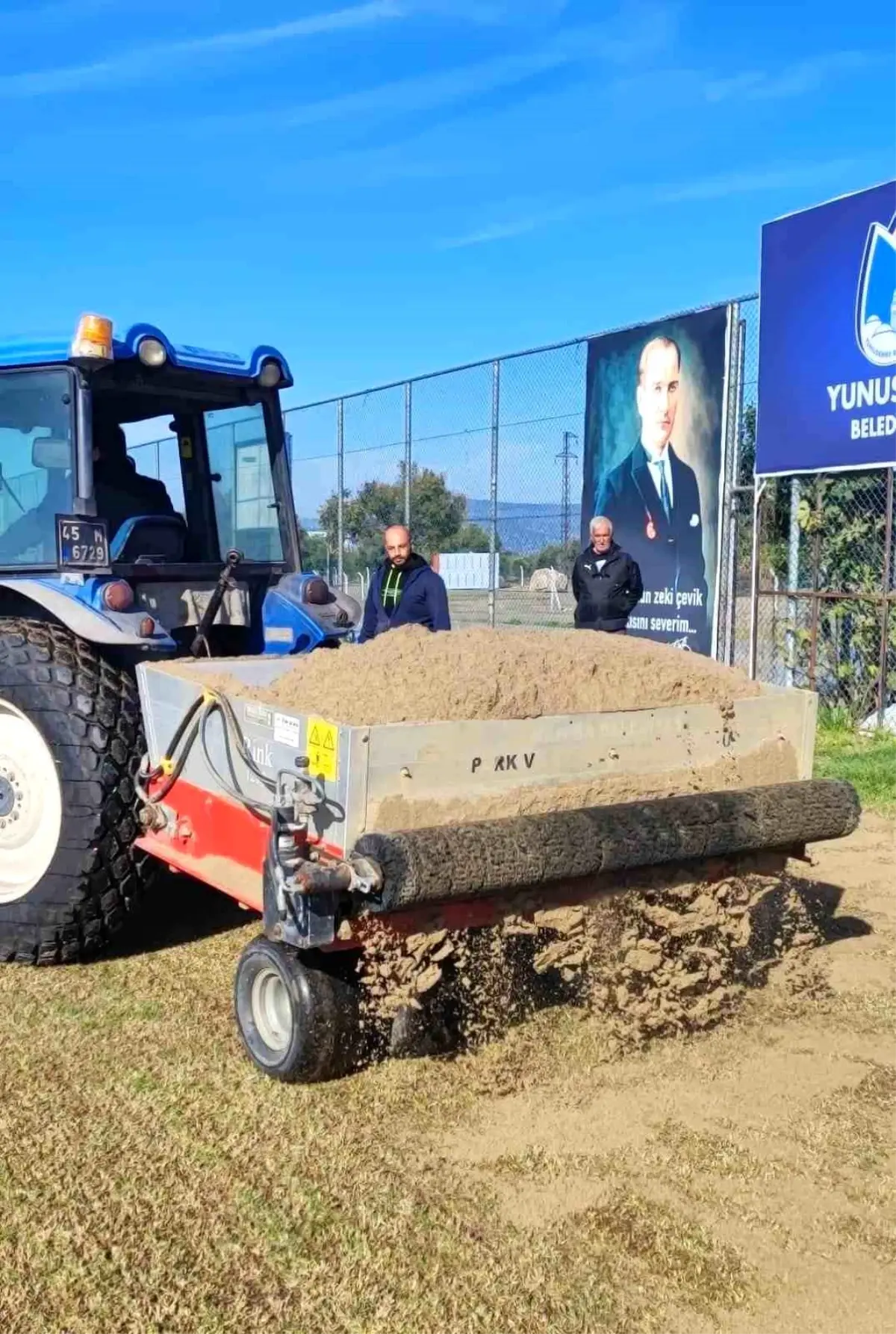 Yunusemre Belediyesi Evrenos Kasap Emin Kaçar Altyapı Tesisleri\'nde Ara Ekim Çalışmaları Başladı