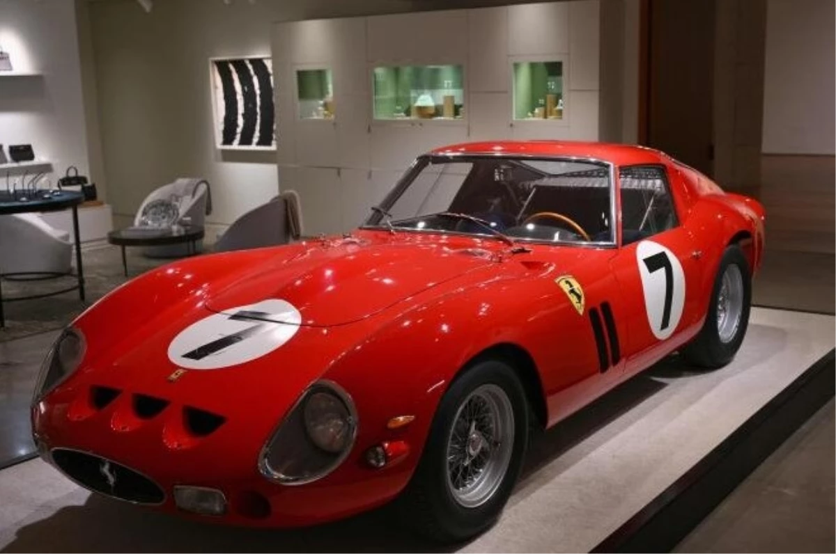 1962 model Ferrari 51.7 milyon dolara satıldı