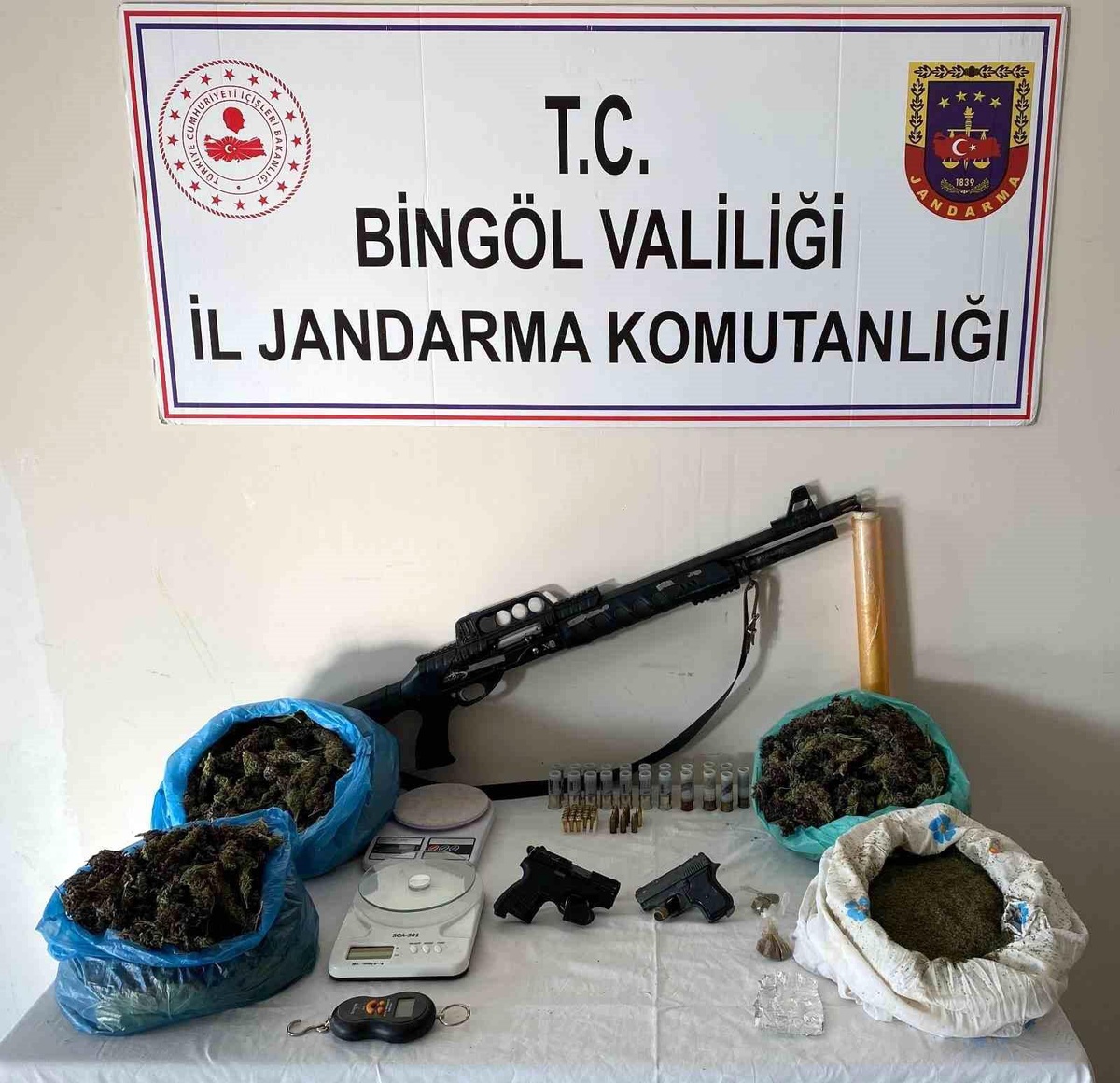 Bingöl\'de 2 zanlı yakalandı