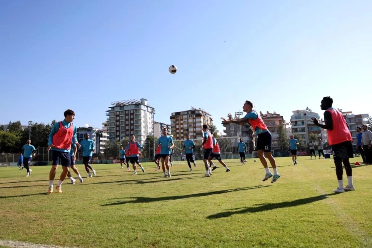 Alanyaspor, Galatasaray maçı için hazırlıklarını tamamladı