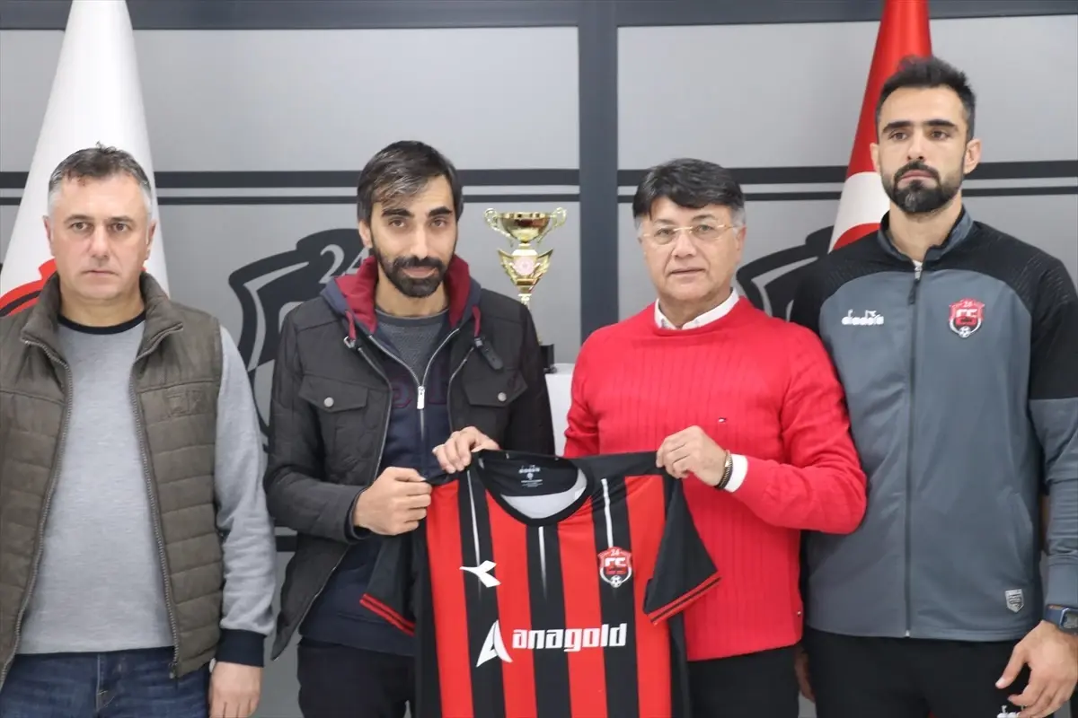 Anagold 24 Erzincanspor, maç gelirini SMA hastası bebek için bağışlayacak