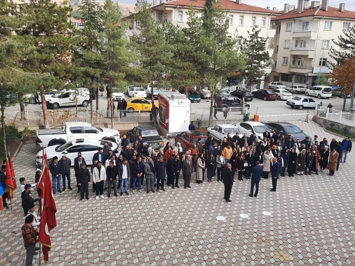 Bayat\'ta Öğretmenler Günü kutlandı