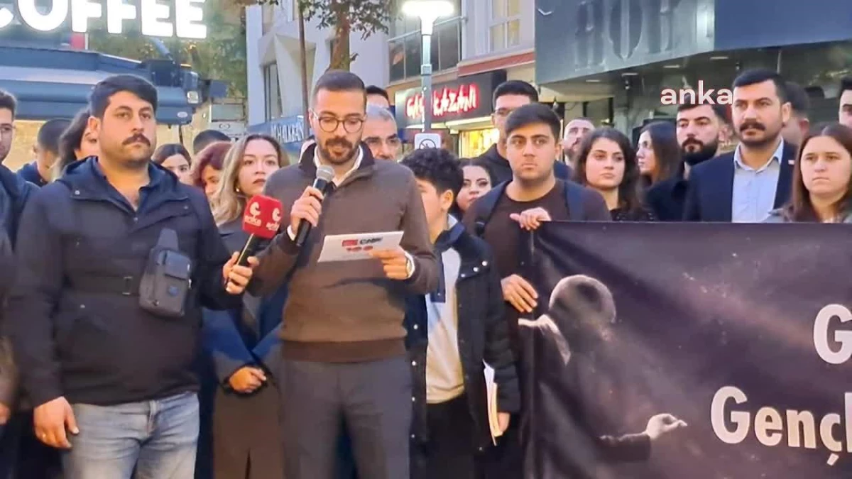 CHP İzmir İl Gençlik Kolları, 24 Kasım Öğretmenler Günü\'nde Atanamadığı İçin İntihar Eden Öğretmenleri Andı