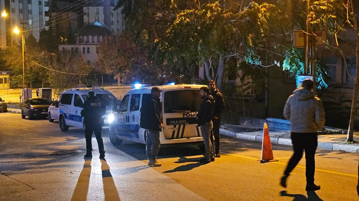 Çorum\'da sokakta havaya ateş açan kişi polis kovalamacasıyla yakalandı