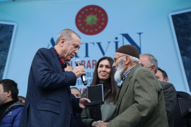 Cumhurbaşkanı Erdoğan Binali dedeye doğal gaz sözünü tuttu