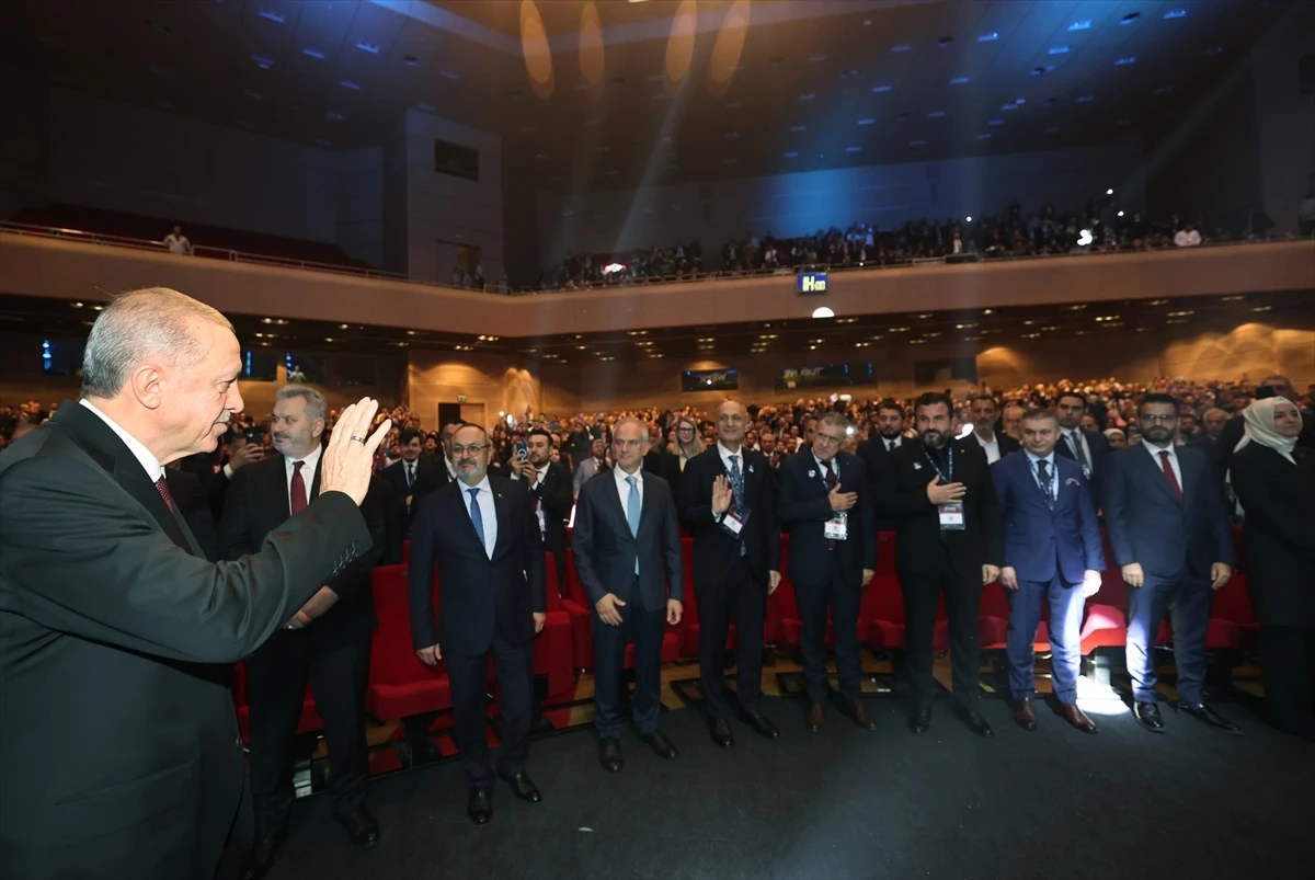 Cumhurbaşkanı Erdoğan: "İHA ve SİHA\'larda elde ettiğimiz başarıyı, füze, gemi, zırhlı araç, kamera, hava savuma sistemleri ve elektronik harp...