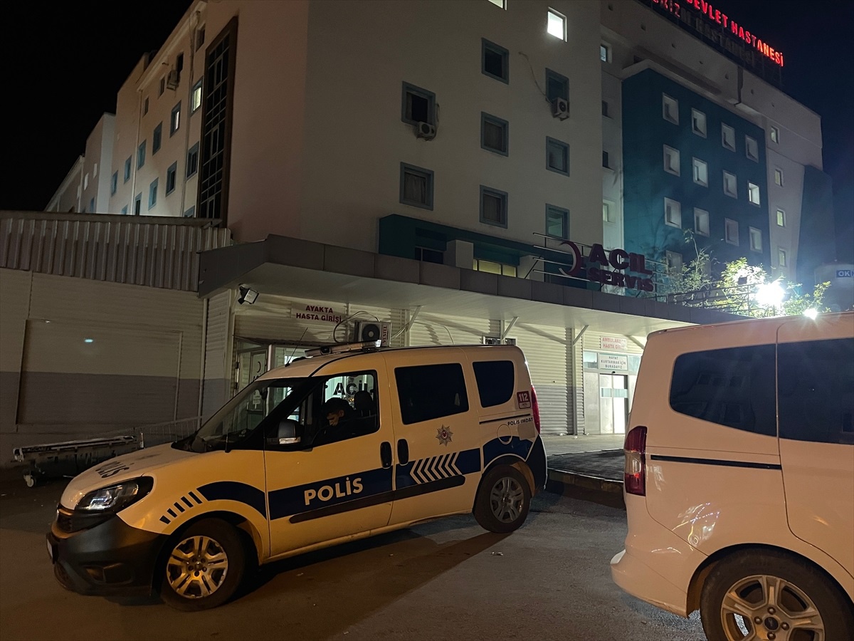 Gaziantep\'te sokak düğününe katılanlara ateş açıldı, 1 kişi öldü, 4 kişi yaralandı