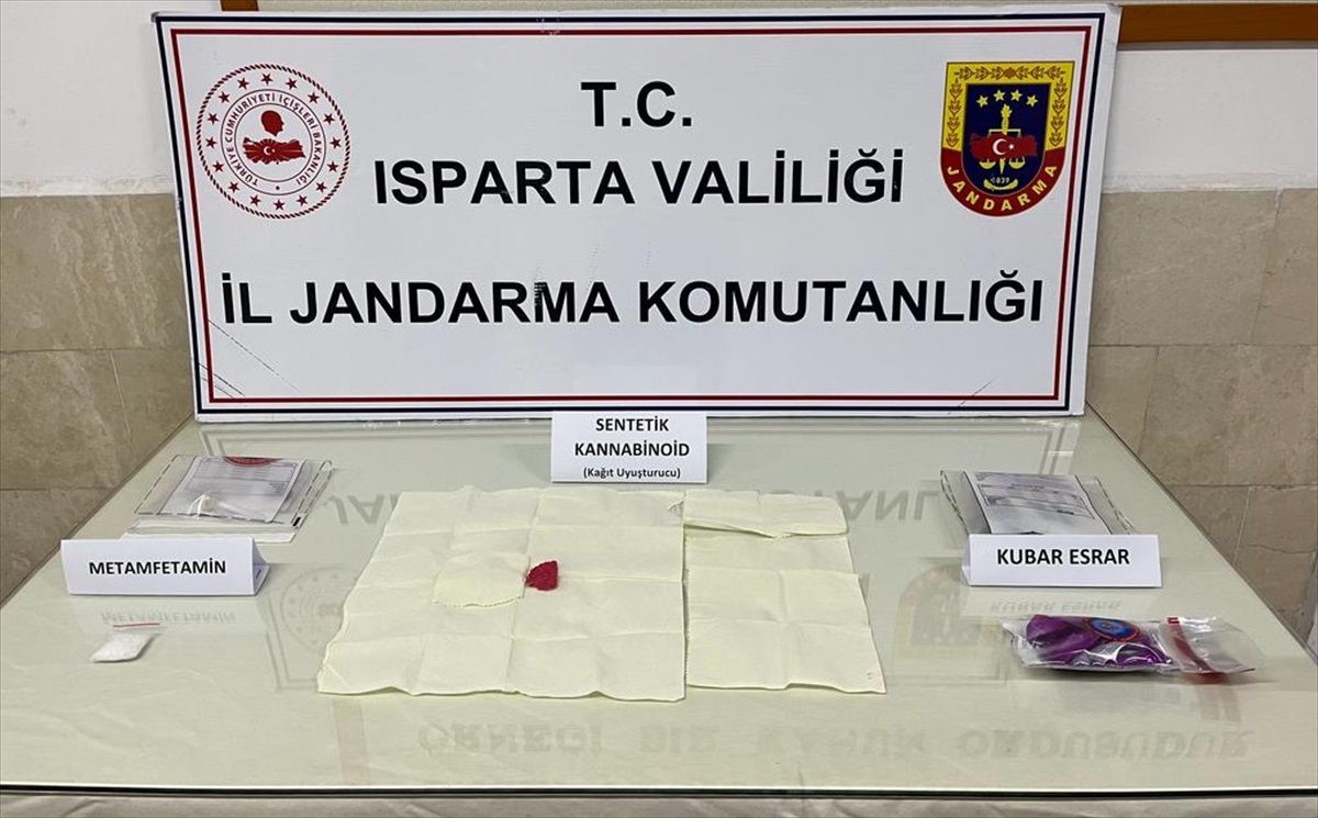 Isparta\'da uyuşturucu operasyonunda 4 şüpheli tutuklandı
