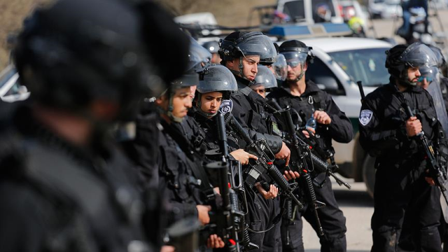 İsrail, serbest bırakılacak Filistinli tutuklulara yasaklar getirdi