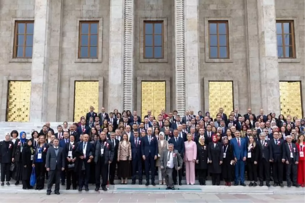 Kurtulmuş: İlim irfan sahibi nesiller yetiştirmek boynumuzun borcudur