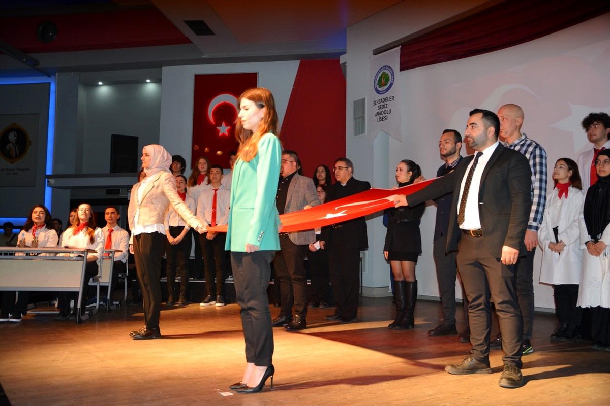 Manisa\'da 24 Kasım Öğretmenler Günü Kutlamaları