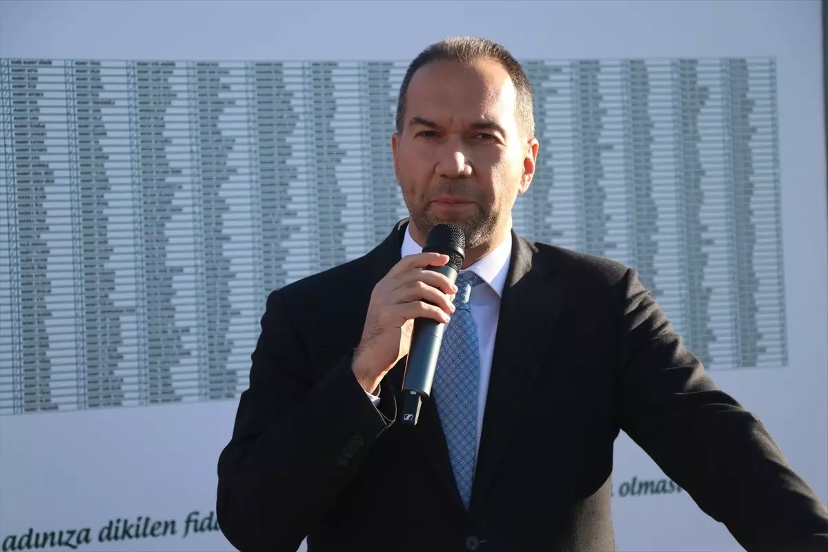 Niğde Belediyesi öğretmenler için 2 bin 872 fidan dikti