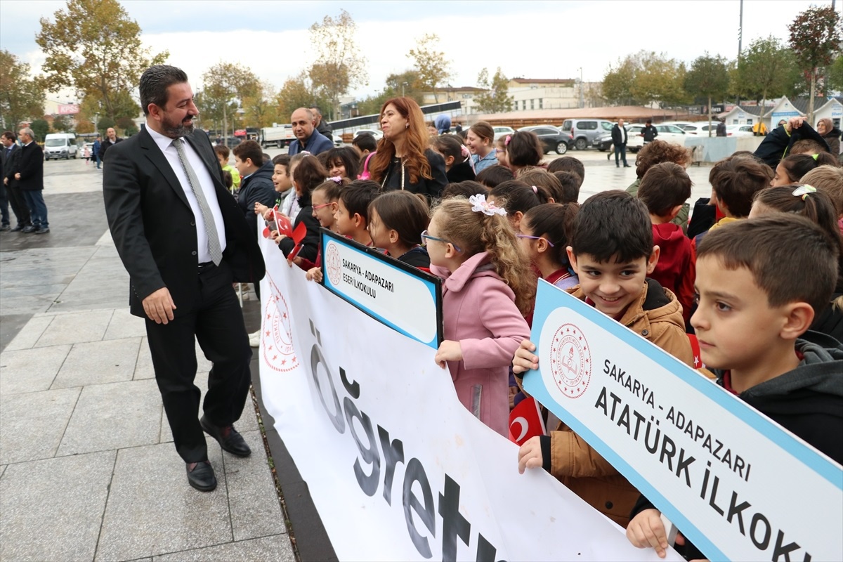 Sakarya\'da 24 Kasım Öğretmenler Günü Töreni