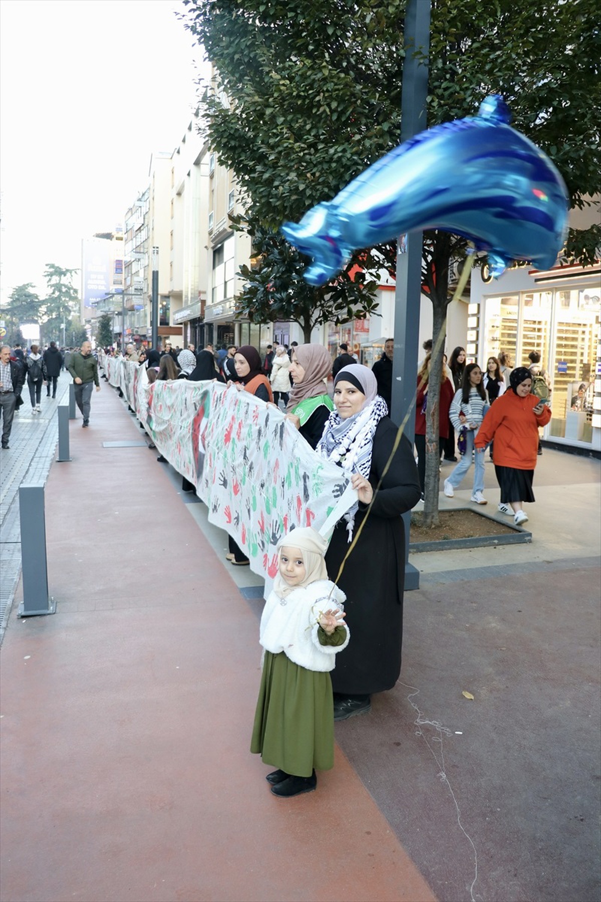 Trabzon\'da Filistin\'e destek için kurulan "Hayır Çarşısı" etkinliği sona erdi