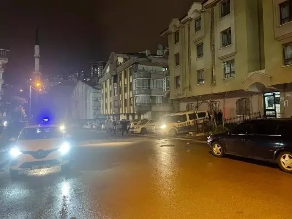 Komşular Arasında Tadilat Nedeniyle Çıkan Gürültü Kavgası: 1 Ölü, 5 Yaralı Komşular Arasında Tadilat Nedeniyle Çıkan Gürültü Kavgası: 1 Ölü, 5 Yaralı