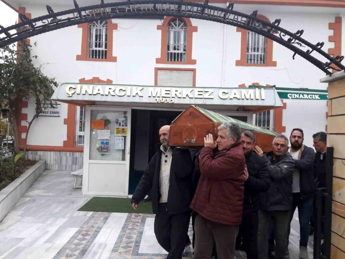 Zonguldak\'ta batan gemide hayatını kaybeden mürettebat üyesi toprağa verildi