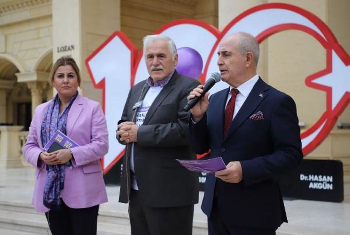 Büyükçekmece\'de Kadına Yönelik Şiddete Karşı Yürüyüş