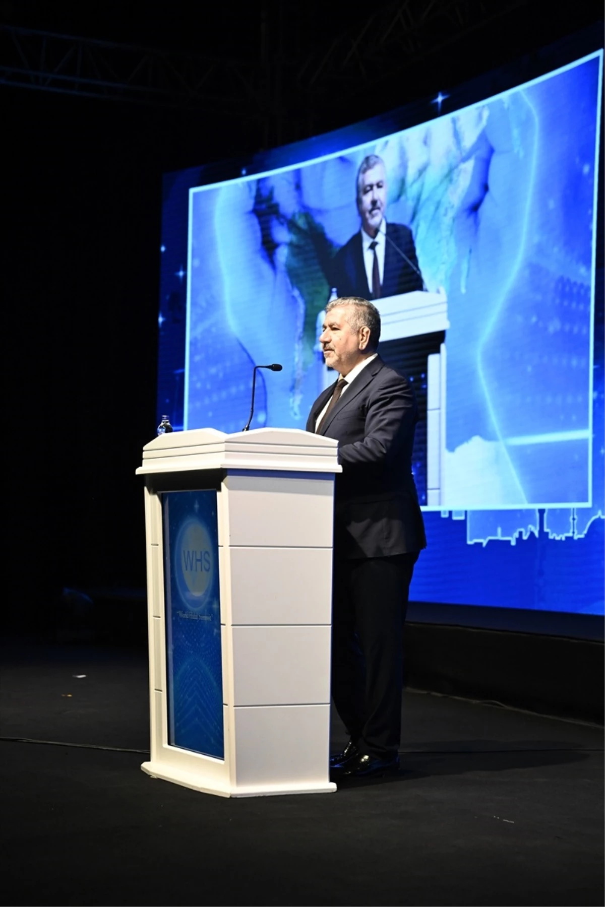 Cumhurbaşkanı Recep Tayyip Erdoğan, "Şiddetsiz bir Türkiye Yüzyılı için çalışmalarımızı sürdürüyoruz" dedi.
