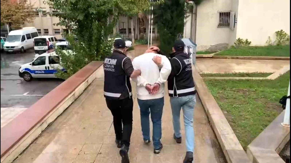 İzmir\'de Organize Suç Çetesi Lideri Yakalandı