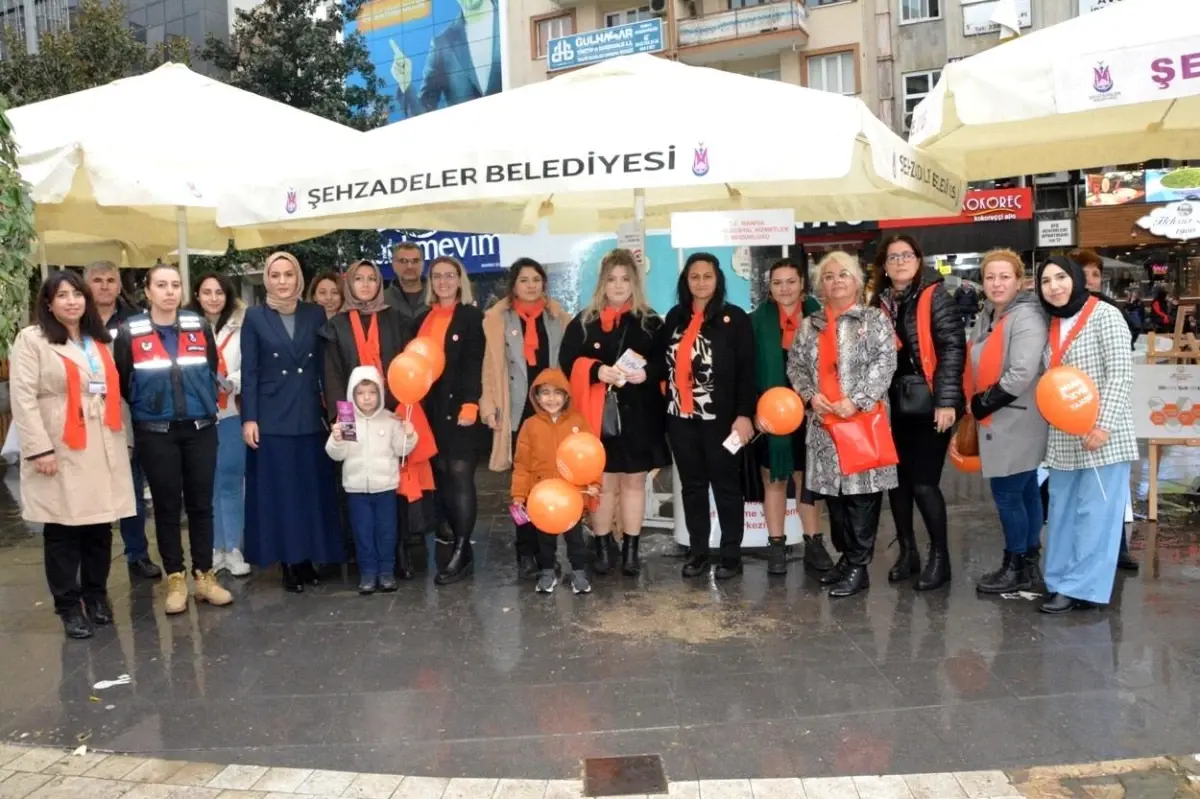 Manisa\'da Kadına Şiddetle Mücadele Günü Etkinlikleri