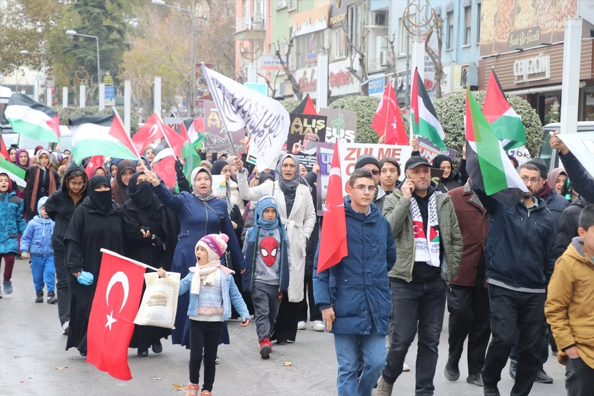 Niğde\'de Filistin\'e destek yürüyüşü düzenlendi