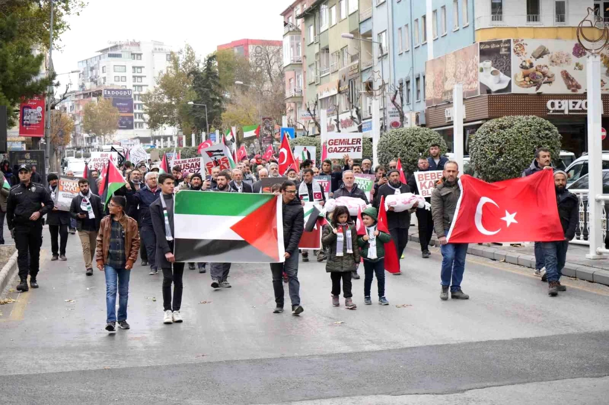 Niğde\'de Filistin\'e destek yürüyüşü yapıldı