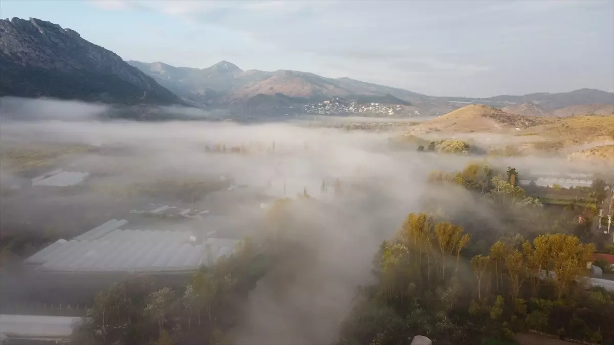 Sakarya Nehri ve çevresinde sis bulutu dronla görüntülendi