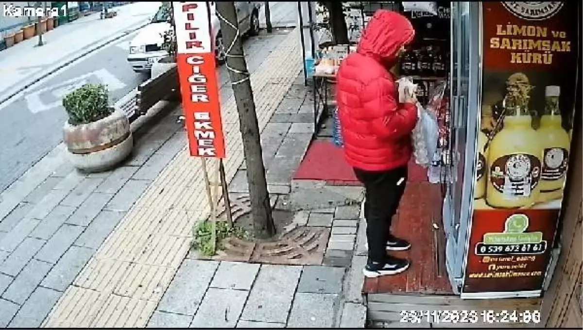 Sultangazi\'de şarküteriye hırsızlar dadandı
